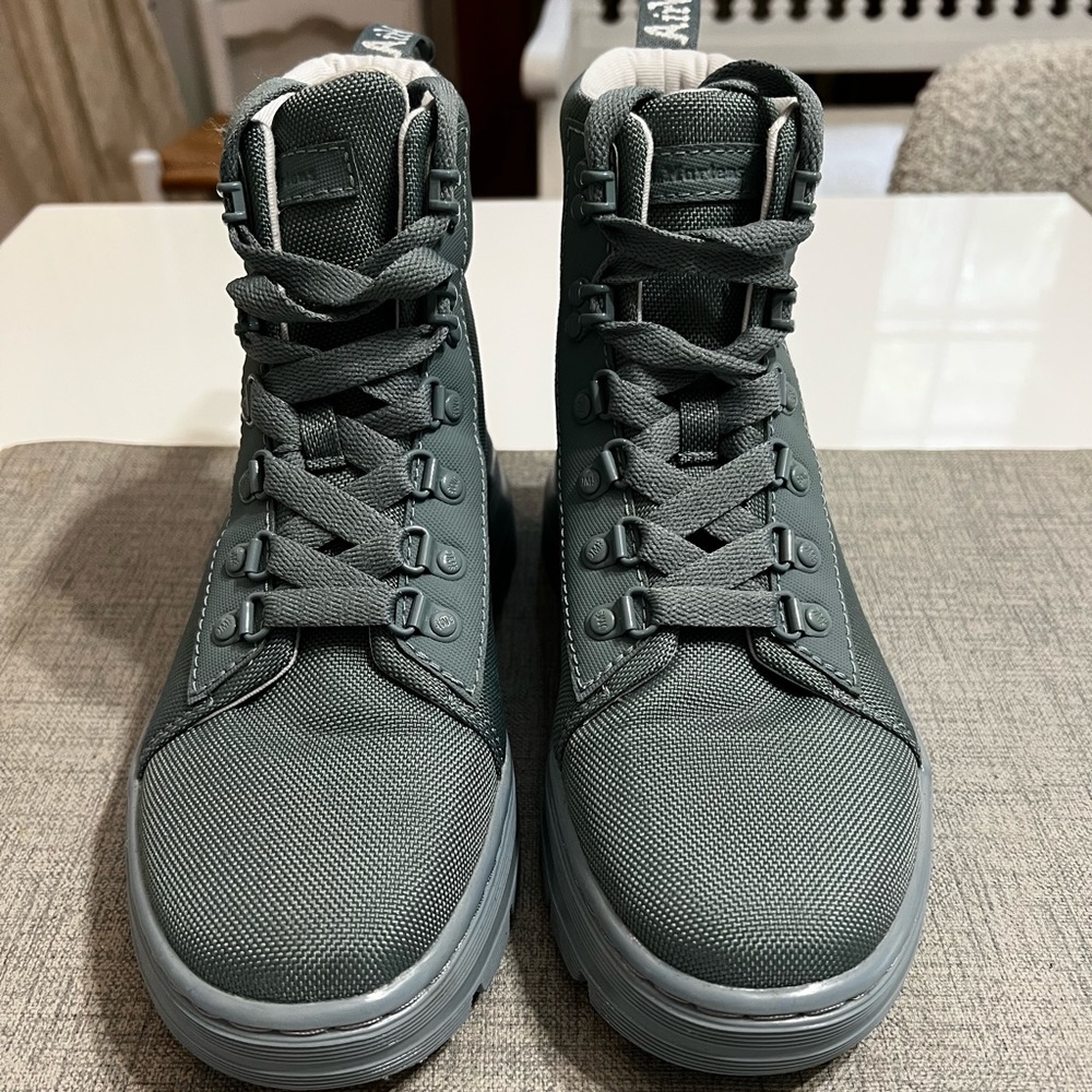 Dr. Martens Combs Platform Boot Size 8